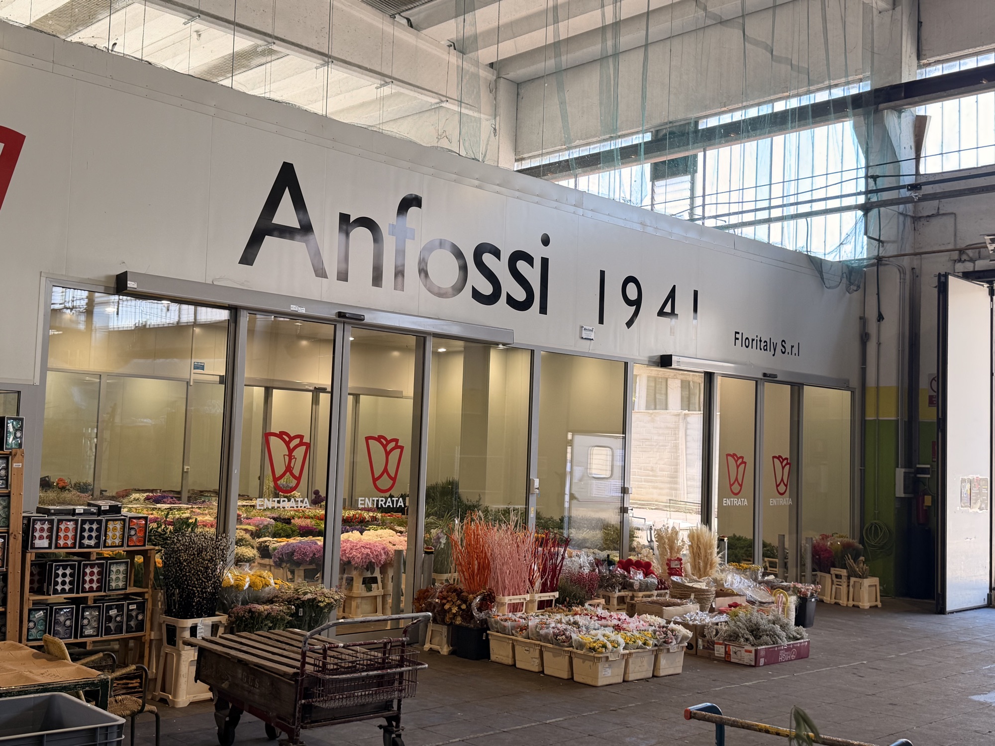 Lo stand Anfossi 1941 con esposizione di fiori